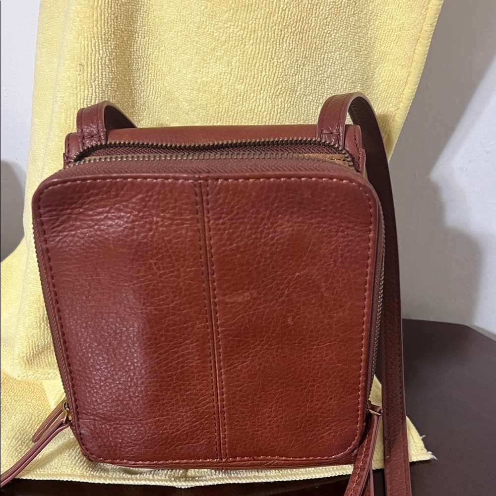 American Leather Co British Tan Leather Crossbody Bag - Picture 4 of 6